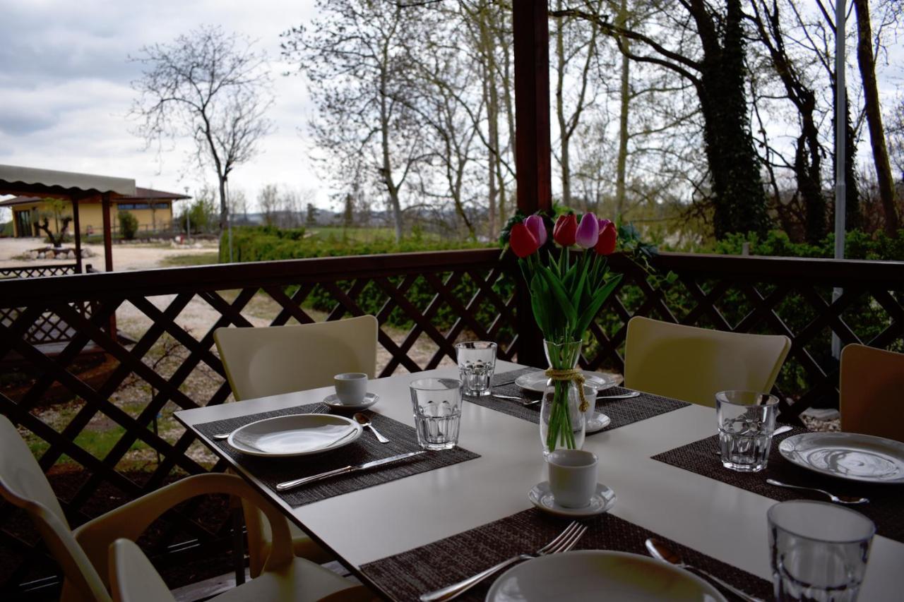 Agriturismo B&B Corte Tonolli Valeggio sul Mincio Exteriör bild
