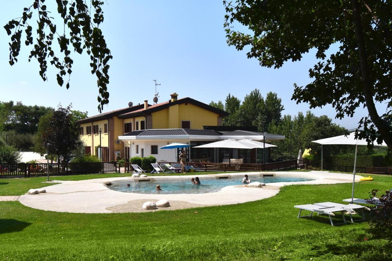 Agriturismo B&B Corte Tonolli Valeggio sul Mincio Exteriör bild