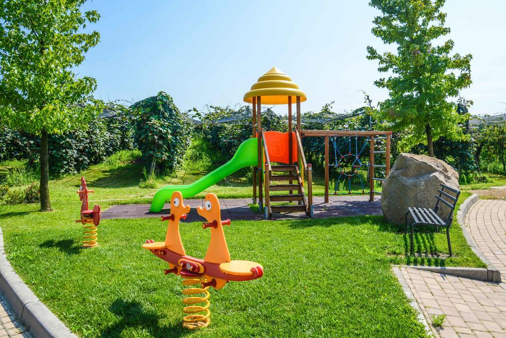 Agriturismo B&B Corte Tonolli Valeggio sul Mincio Exteriör bild