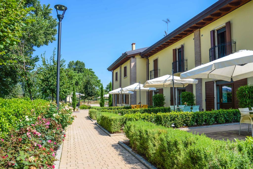 Agriturismo B&B Corte Tonolli Valeggio sul Mincio Exteriör bild
